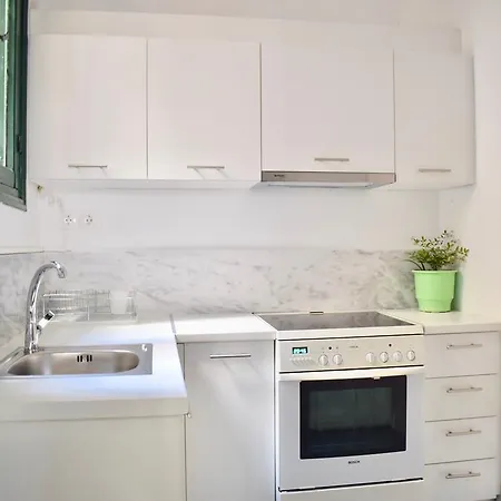 2-bedroom With Rooftop Access! Ep9g * Athènes
